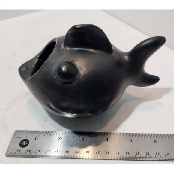 Vtg Black Clay Pottery Lama Oaxaca Mexico Open Mouth Blow Fish Signed 4" by 6" - Picture 14 of 14